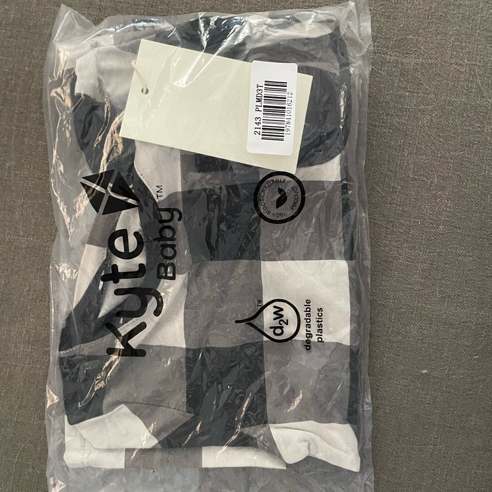 Kyte Baby 3T Midnight Plaid LS Tshirt